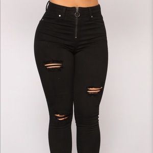 NEW Fashion Nova Ring Leader High Rise Jeans